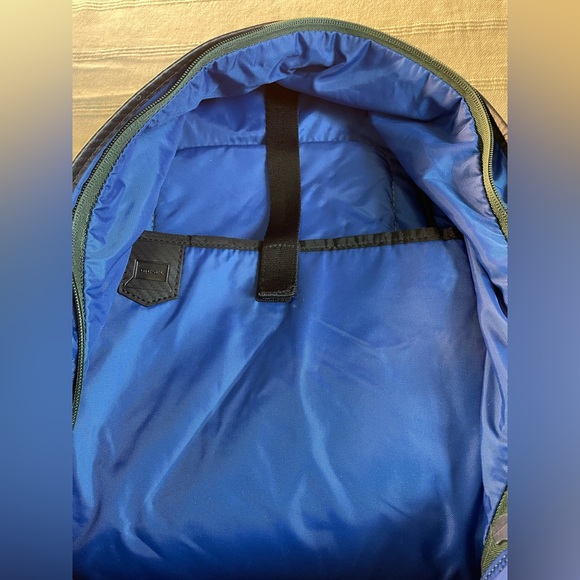 COPY - DIESEL nylon backpack. Big enough for laptop. Nice organization inside. - Picture 6 of 7